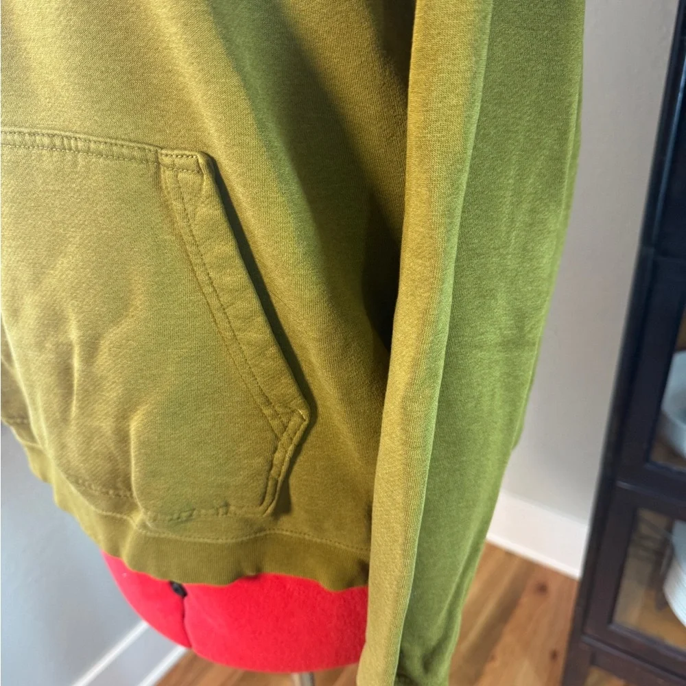 Nike Logo Olive Green Front Pocket Pullover Hoodie Sweatshirt Size M